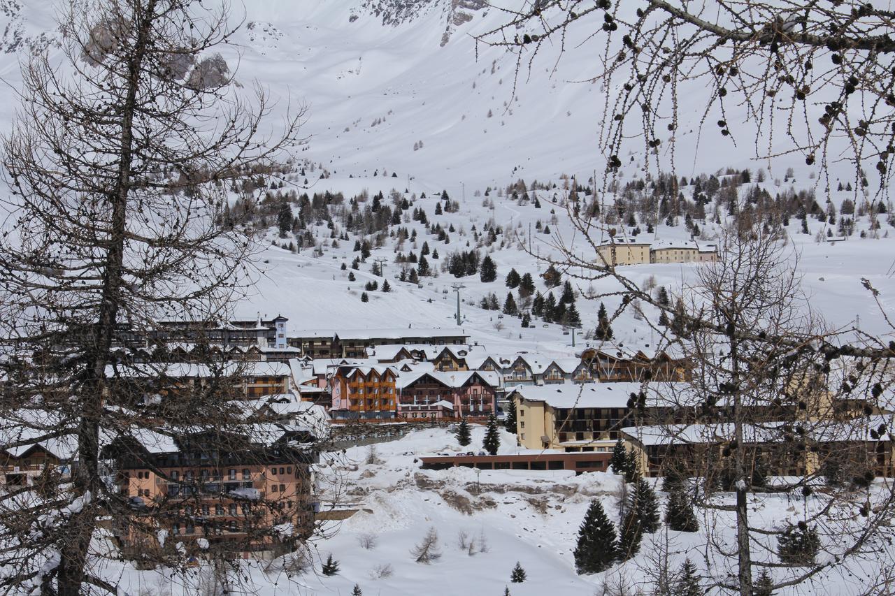Hotel Residence Dahu Passo del Tonale Exteriör bild